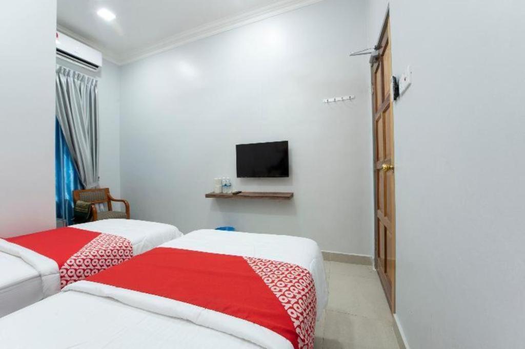 Kampung Sungai Rengit Oyo 90234 Sungai Rengit City Resort 2 מראה חיצוני תמונה
