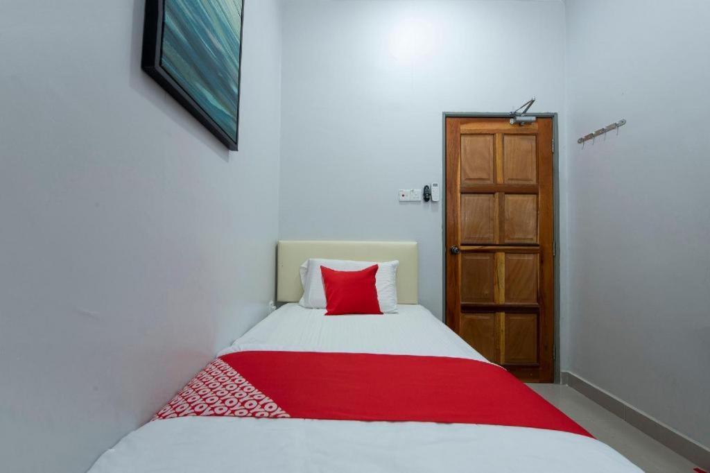 Kampung Sungai Rengit Oyo 90234 Sungai Rengit City Resort 2 מראה חיצוני תמונה